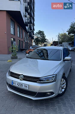 Седан Volkswagen Jetta 2010 в Киеве
