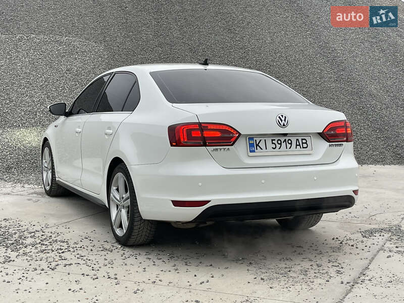 Седан Volkswagen Jetta 2012 в Києві