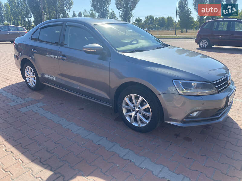 Седан Volkswagen Jetta 2015 в Києві фото 10 Седан Volkswagen Jetta 2015 в Києві