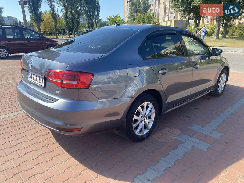Седан Volkswagen Jetta 2015 в Києві фото 8 Седан Volkswagen Jetta 2015 в Києві