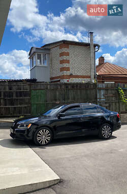 Седан Volkswagen Jetta 2015 в Харкові
