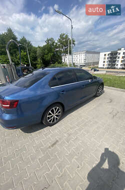 Седан Volkswagen Jetta 2017 в 