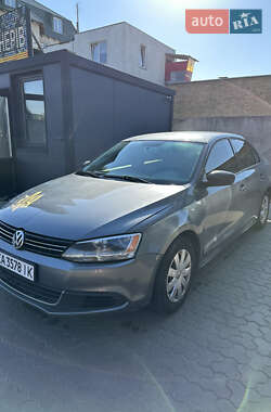Седан Volkswagen Jetta 2014 в Києві