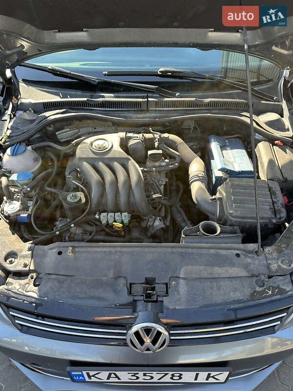 Седан Volkswagen Jetta 2014 в Києві