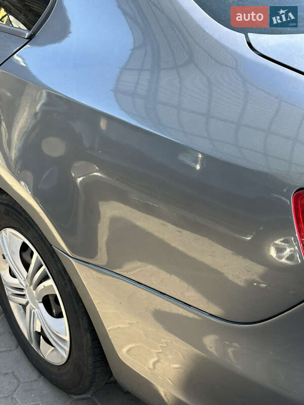 Седан Volkswagen Jetta 2014 в Києві