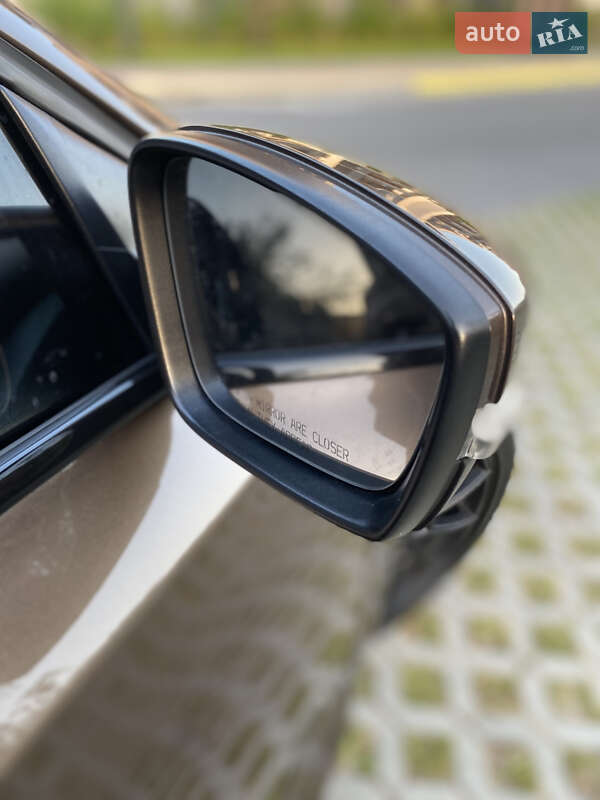 Седан Volkswagen Jetta 2013 в Луцьку