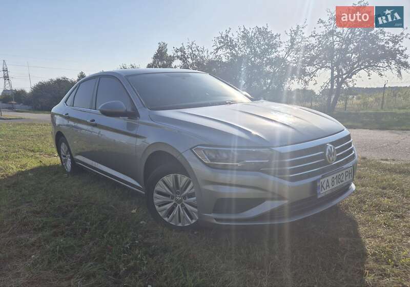 Седан Volkswagen Jetta 2021 в Киеве