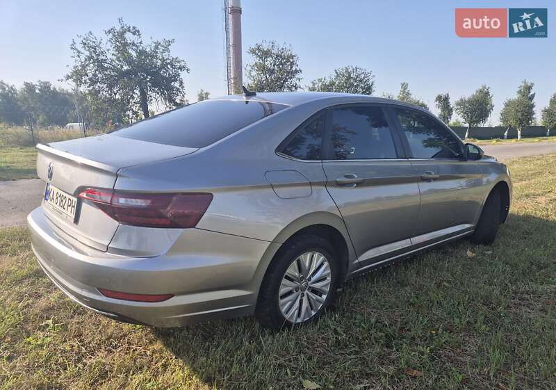Седан Volkswagen Jetta 2021 в Киеве