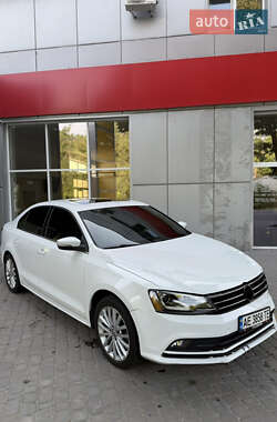 Седан Volkswagen Jetta 2016 в Запоріжжі