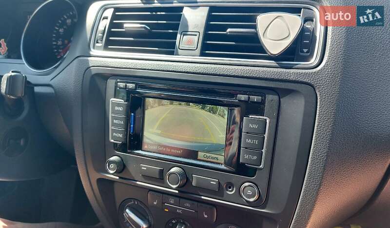 Седан Volkswagen Jetta 2015 в Києві