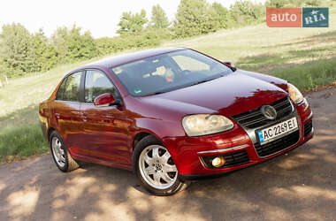 Седан Volkswagen Jetta 2006 в 