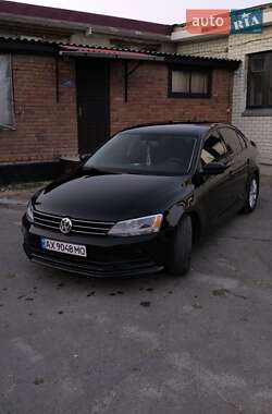 Седан Volkswagen Jetta 2014 в 