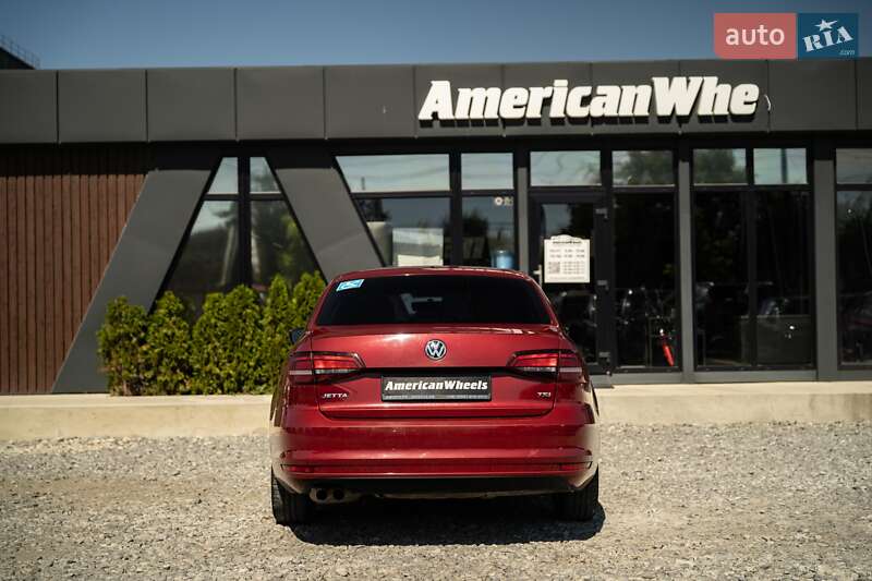 Седан Volkswagen Jetta 2016 в Черновцах