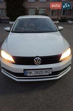 Седан Volkswagen Jetta 2016 в Сарнах