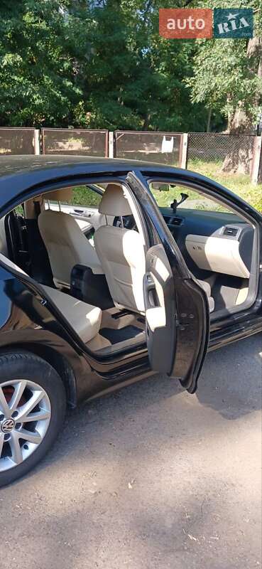 Седан Volkswagen Jetta 2011 в Києві