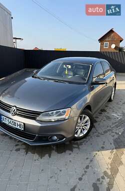 Седан Volkswagen Jetta 2011 в Перегинском
