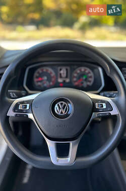 Седан Volkswagen Jetta 2021 в 