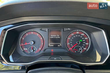 Седан Volkswagen Jetta 2021 в 