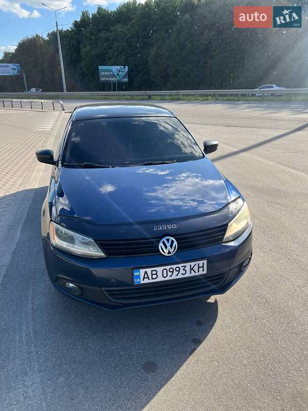 Седан Volkswagen Jetta 2013 в Вінниці
