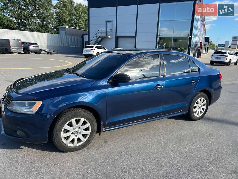 Седан Volkswagen Jetta 2013 в Вінниці