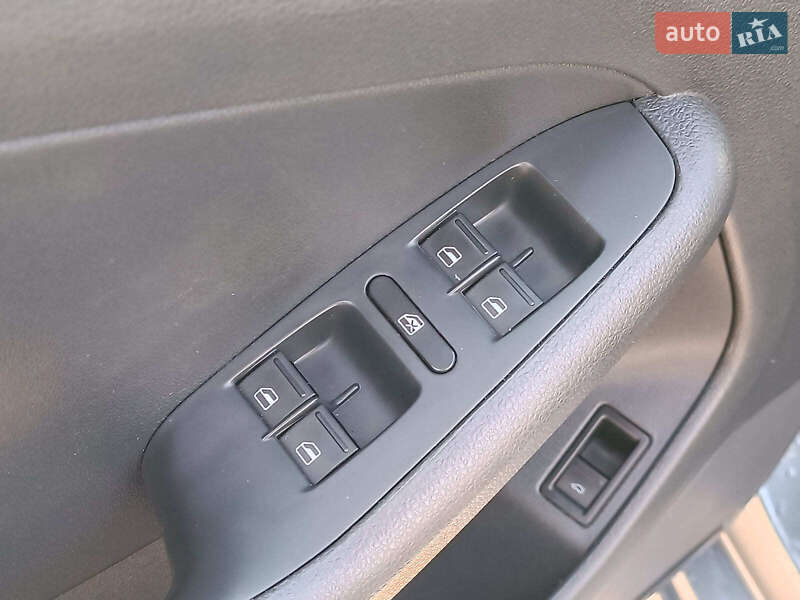 Седан Volkswagen Jetta 2017 в Харькове фото 21 Седан Volkswagen Jetta 2017 в Харькове