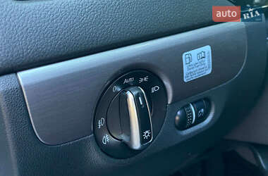 Седан Volkswagen Jetta 2014 в 