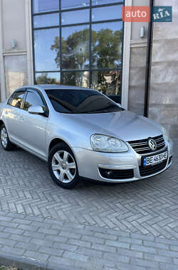 Седан Volkswagen Jetta 2010 в Миколаєві