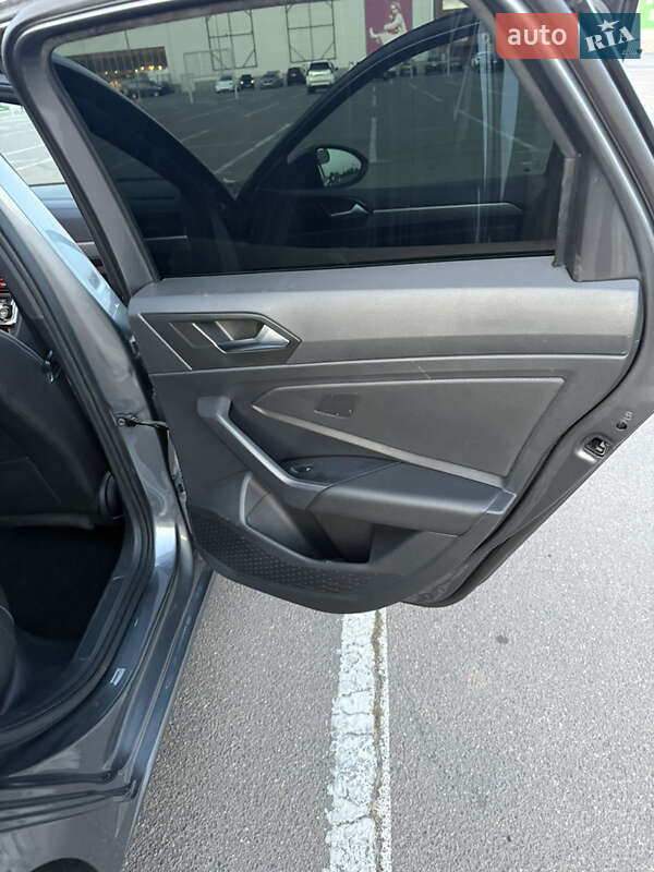 Седан Volkswagen Jetta 2019 в Одессе