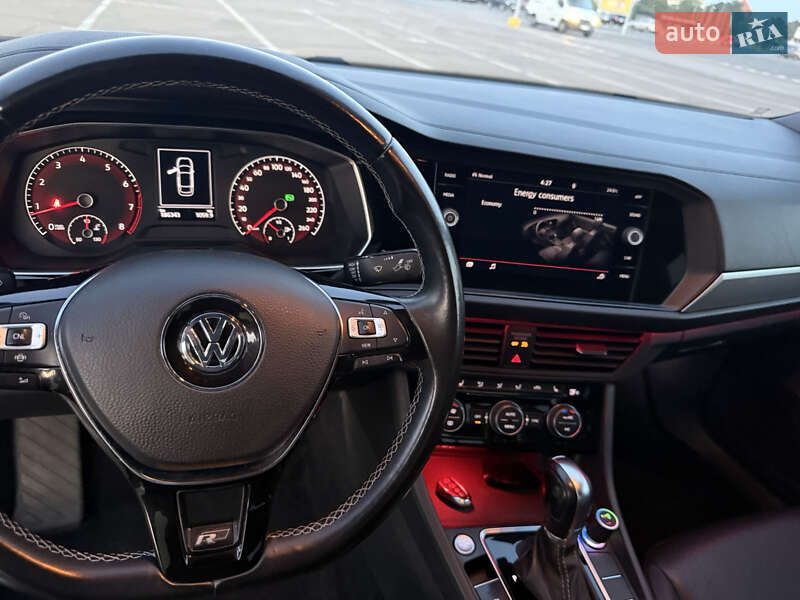 Седан Volkswagen Jetta 2019 в Одессе