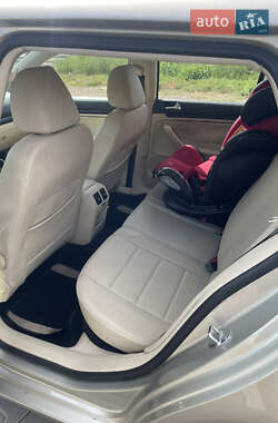 Универсал Volkswagen Jetta 2013 в 