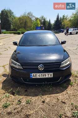 Седан Volkswagen Jetta 2013 в Днепре