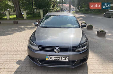 Седан Volkswagen Jetta 2013 в Львове