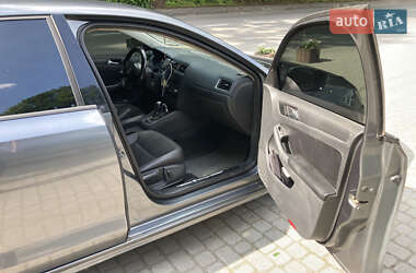 Седан Volkswagen Jetta 2013 в Львове