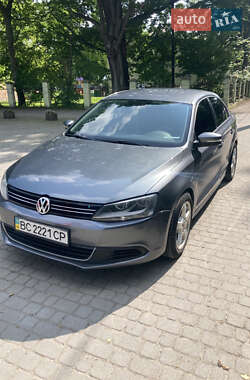 Седан Volkswagen Jetta 2013 в Львове