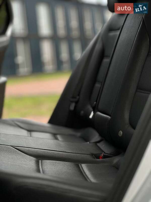 Седан Volkswagen Jetta 2011 в Києві