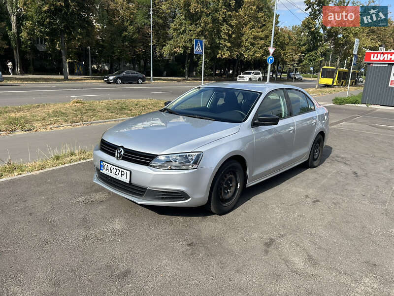 Седан Volkswagen Jetta 2013 в Киеве