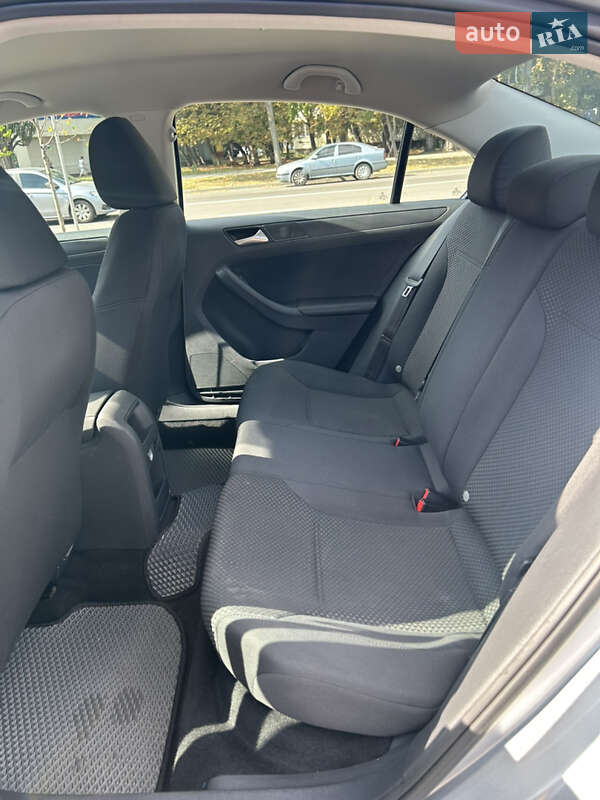 Седан Volkswagen Jetta 2013 в Киеве