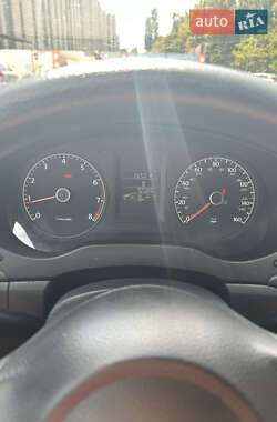 Седан Volkswagen Jetta 2013 в 