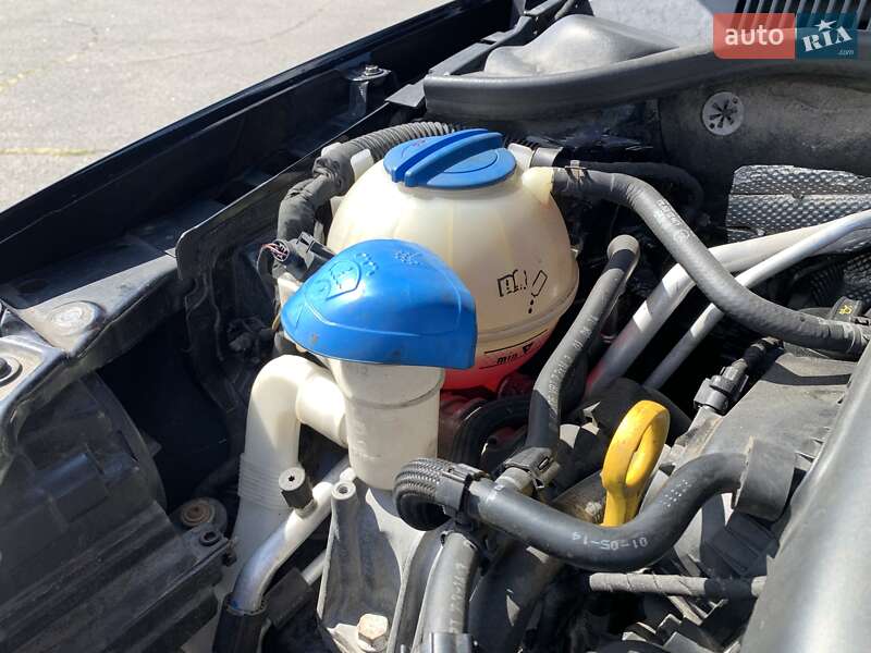 Седан Volkswagen Jetta 2014 в Дніпрі