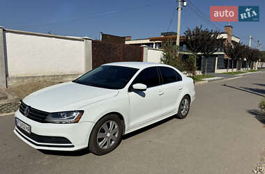 Седан Volkswagen Jetta 2016 в 