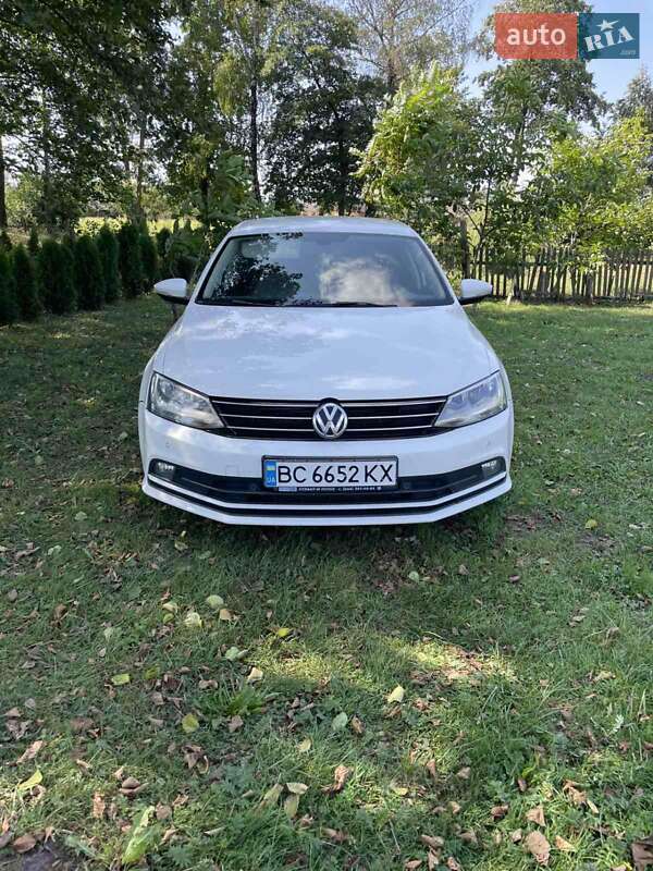 Седан Volkswagen Jetta 2016 в Рава-Русской
