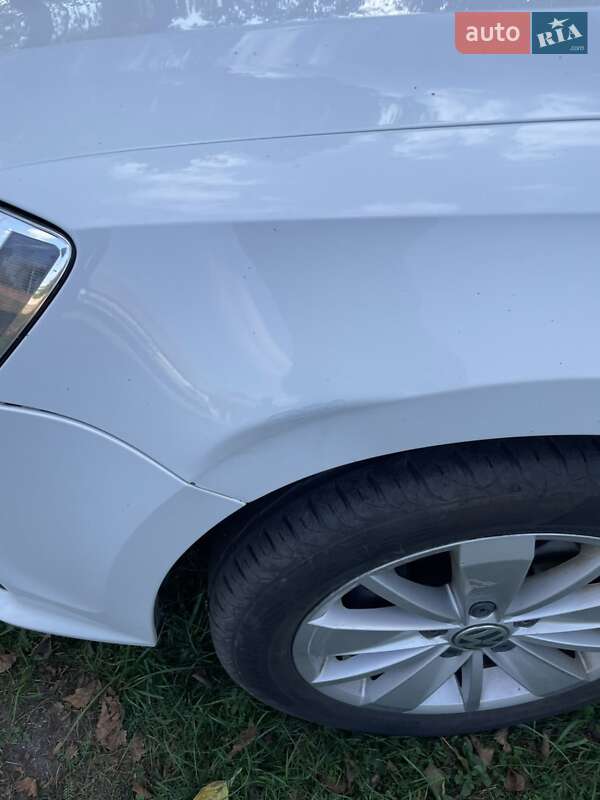 Седан Volkswagen Jetta 2016 в Рава-Русской