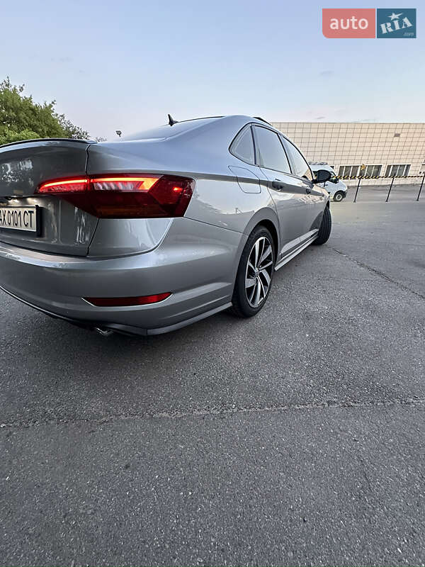 Седан Volkswagen Jetta 2019 в Харкові