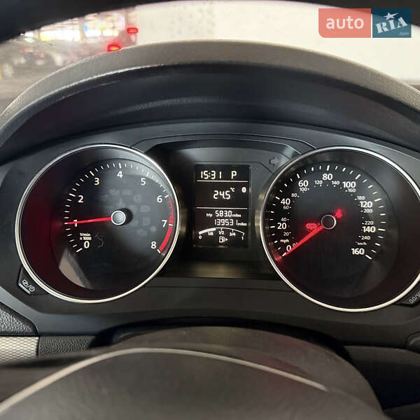 Седан Volkswagen Jetta 2014 в Харькове