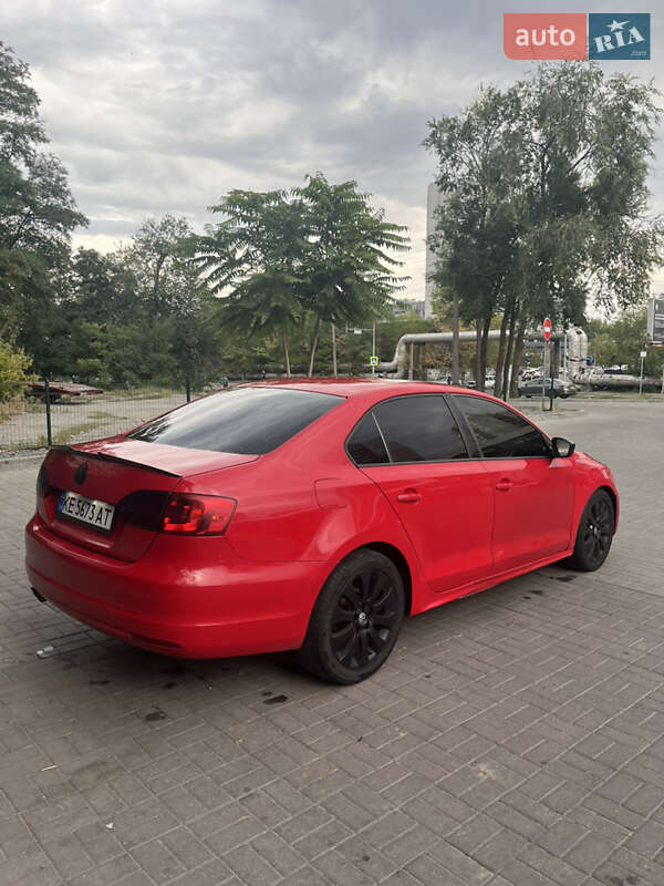 Седан Volkswagen Jetta 2012 в Днепре