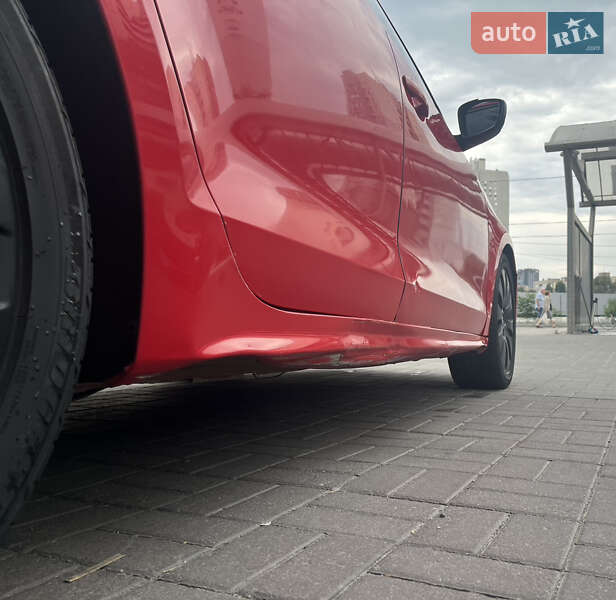 Седан Volkswagen Jetta 2012 в Днепре