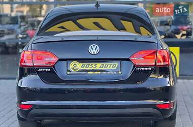 Седан Volkswagen Jetta 2012 в 