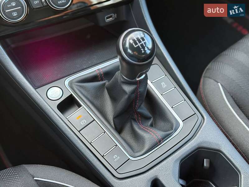 Седан Volkswagen Jetta 2019 в Одессе фото 35 Седан Volkswagen Jetta 2019 в Одессе