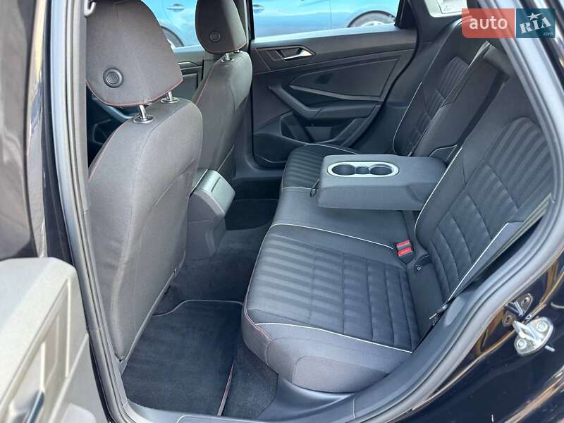 Седан Volkswagen Jetta 2019 в Одессе фото 64 Седан Volkswagen Jetta 2019 в Одессе