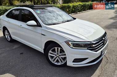 Седан Volkswagen Jetta 2019 в 